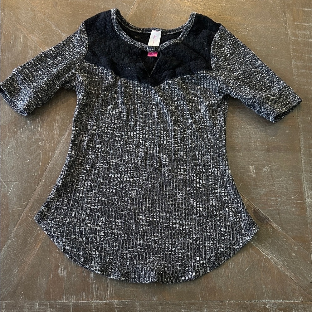 No Boundaries Black and Gray Long Sleeve Tee